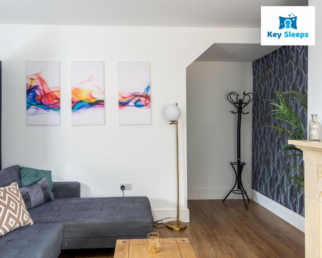 Five Bedroom Spacious Modern House By Keysleeps Short Lets Workington Lake District Beach Bagian luar foto
