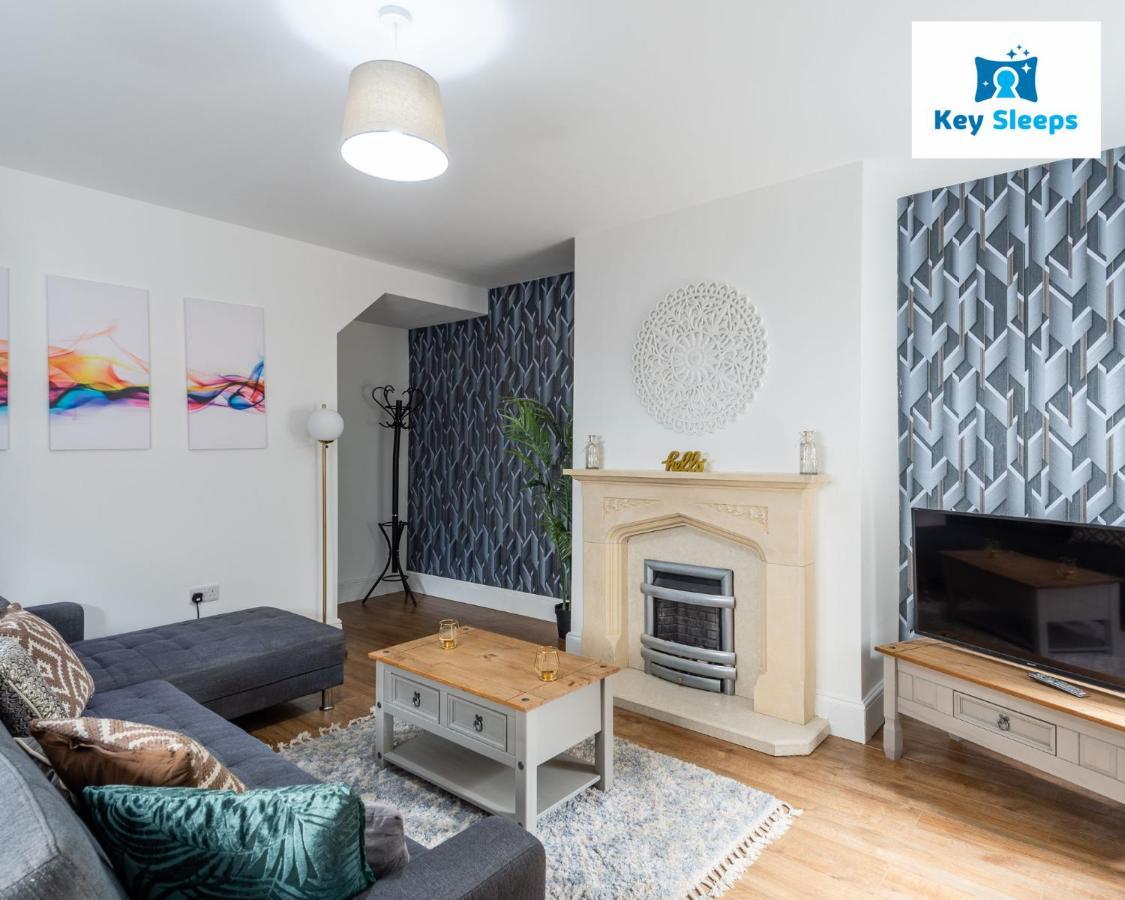 Five Bedroom Spacious Modern House By Keysleeps Short Lets Workington Lake District Beach Bagian luar foto