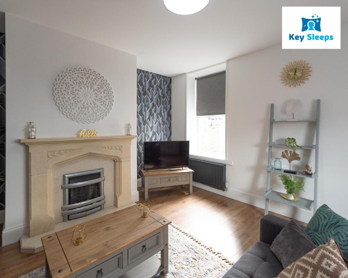Five Bedroom Spacious Modern House By Keysleeps Short Lets Workington Lake District Beach Bagian luar foto